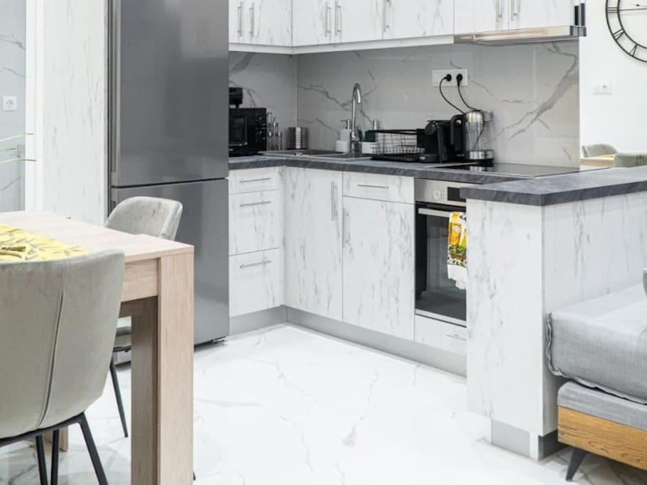 Diamond In Kolonaki Central Athens Appartement Buitenkant foto